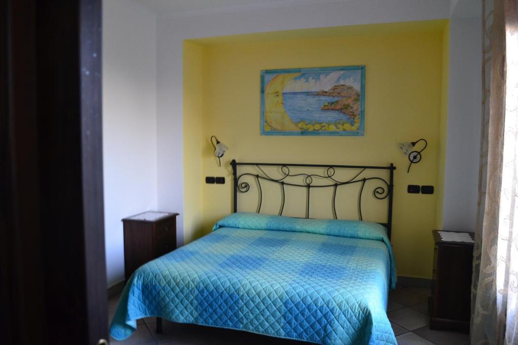 Luna D'Agerola Bilik gambar